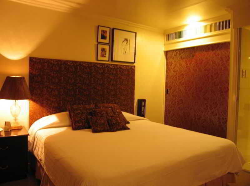 The Bellavista Hotel Lapu-Lapu City Exterior photo