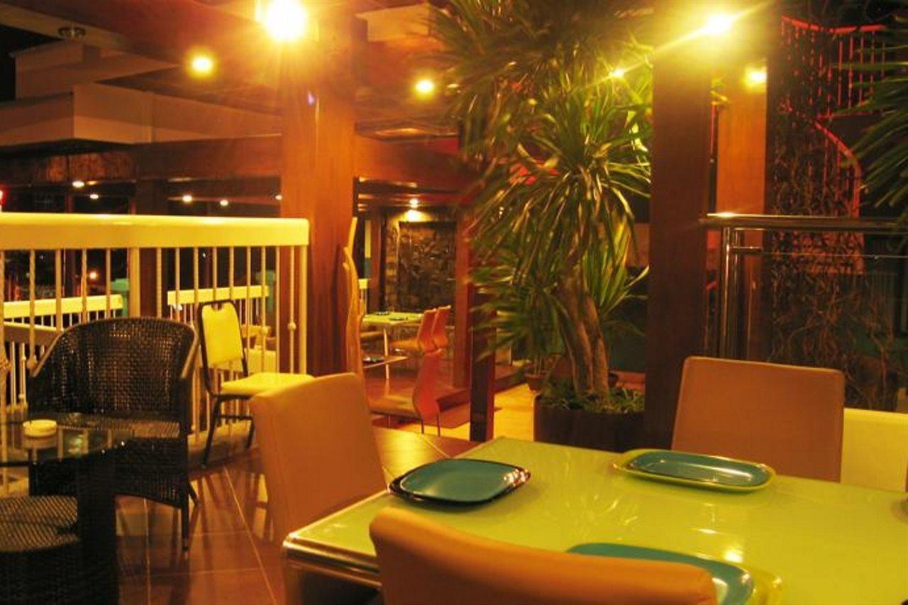 The Bellavista Hotel Lapu-Lapu City Exterior photo