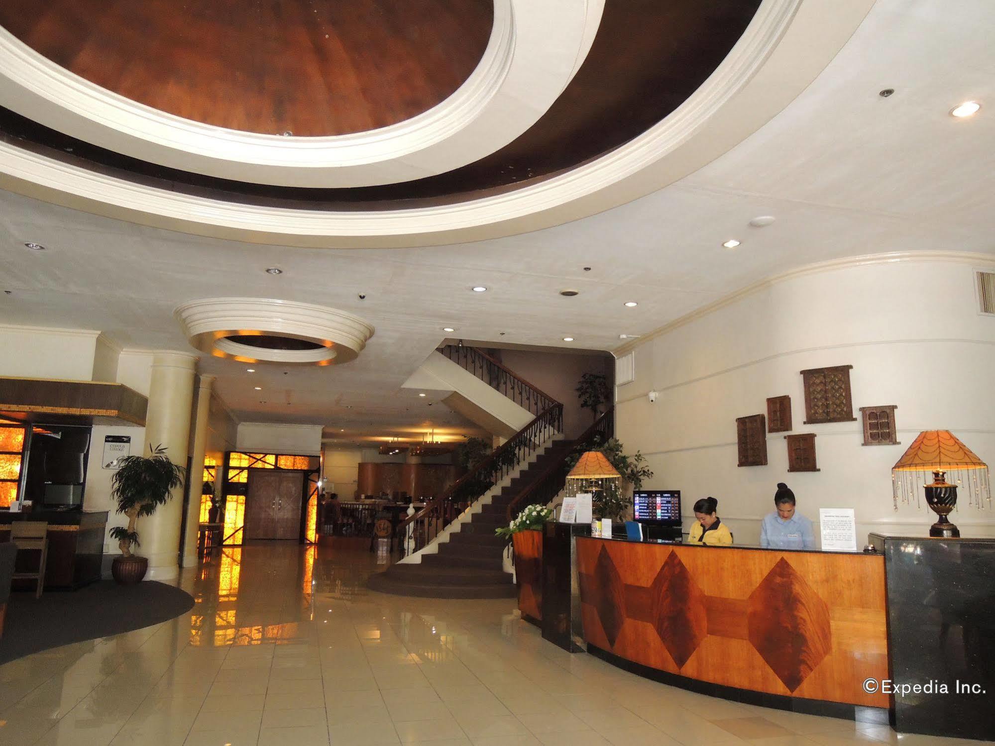 The Bellavista Hotel Lapu-Lapu City Exterior photo